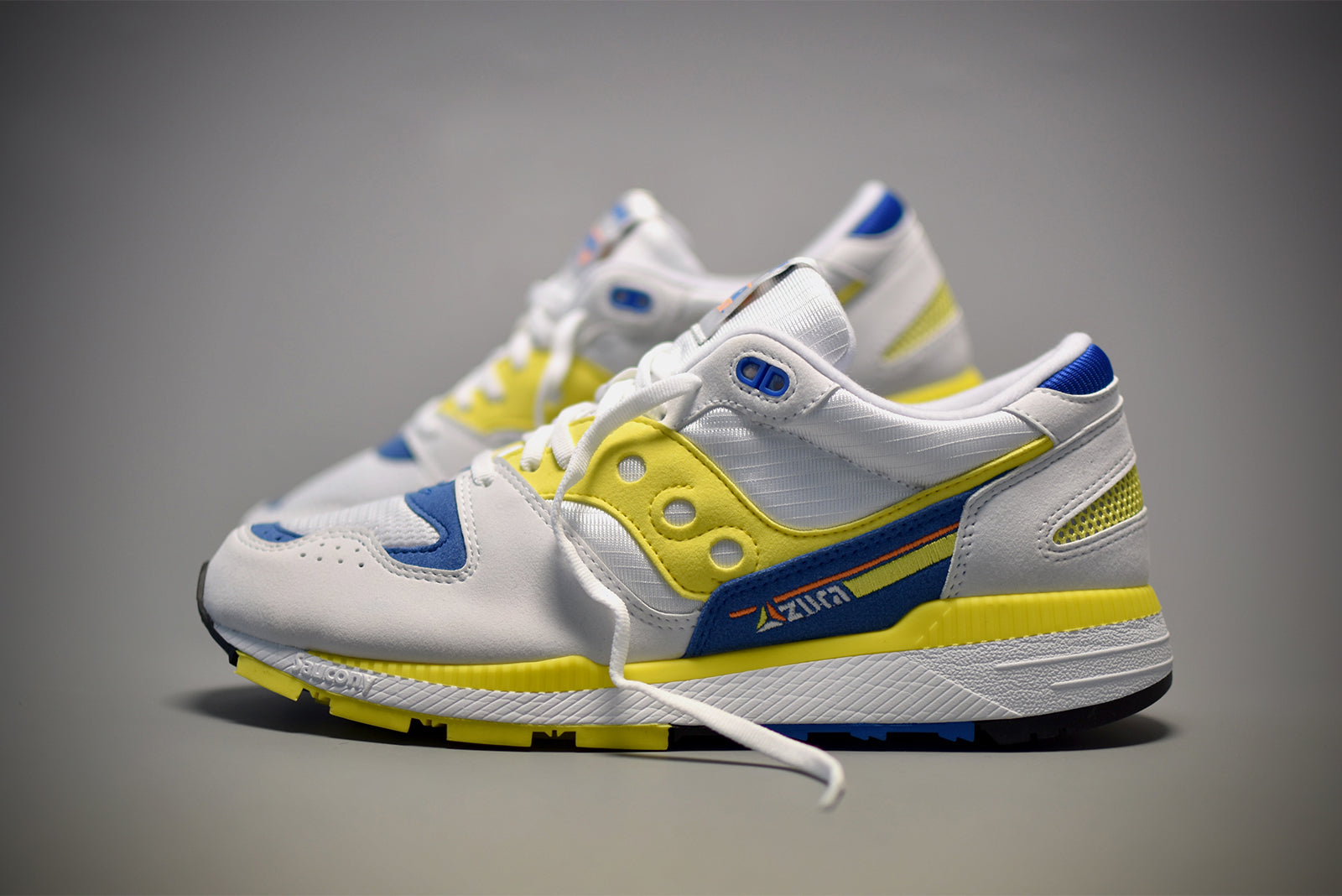 azura saucony