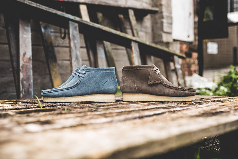 grey clarks wallabees