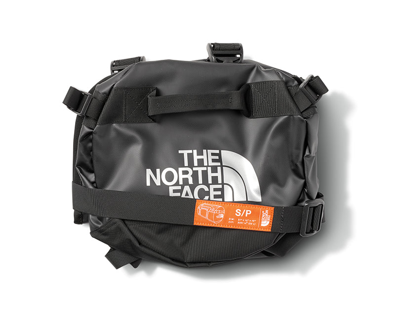 fold a north face duffel bag 