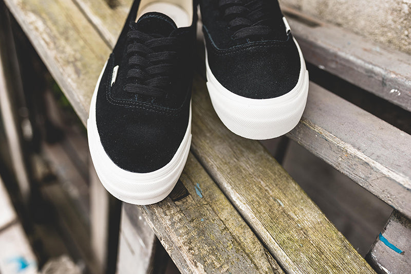 vans authentic lx suede