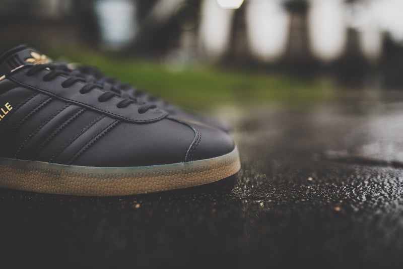 adidas gazelle utility black