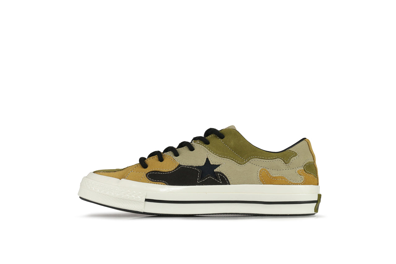 converse one star camo