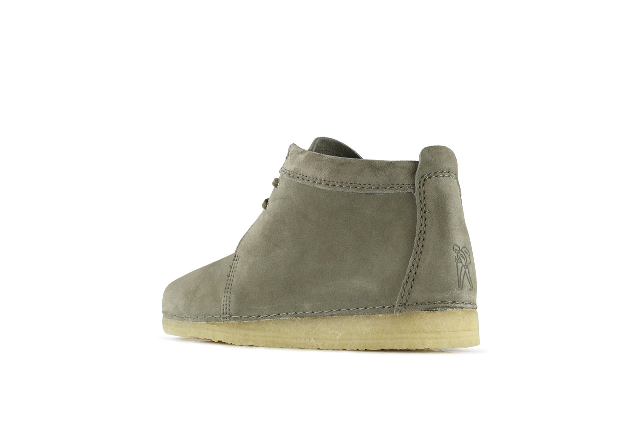 clarks ashton boot grey