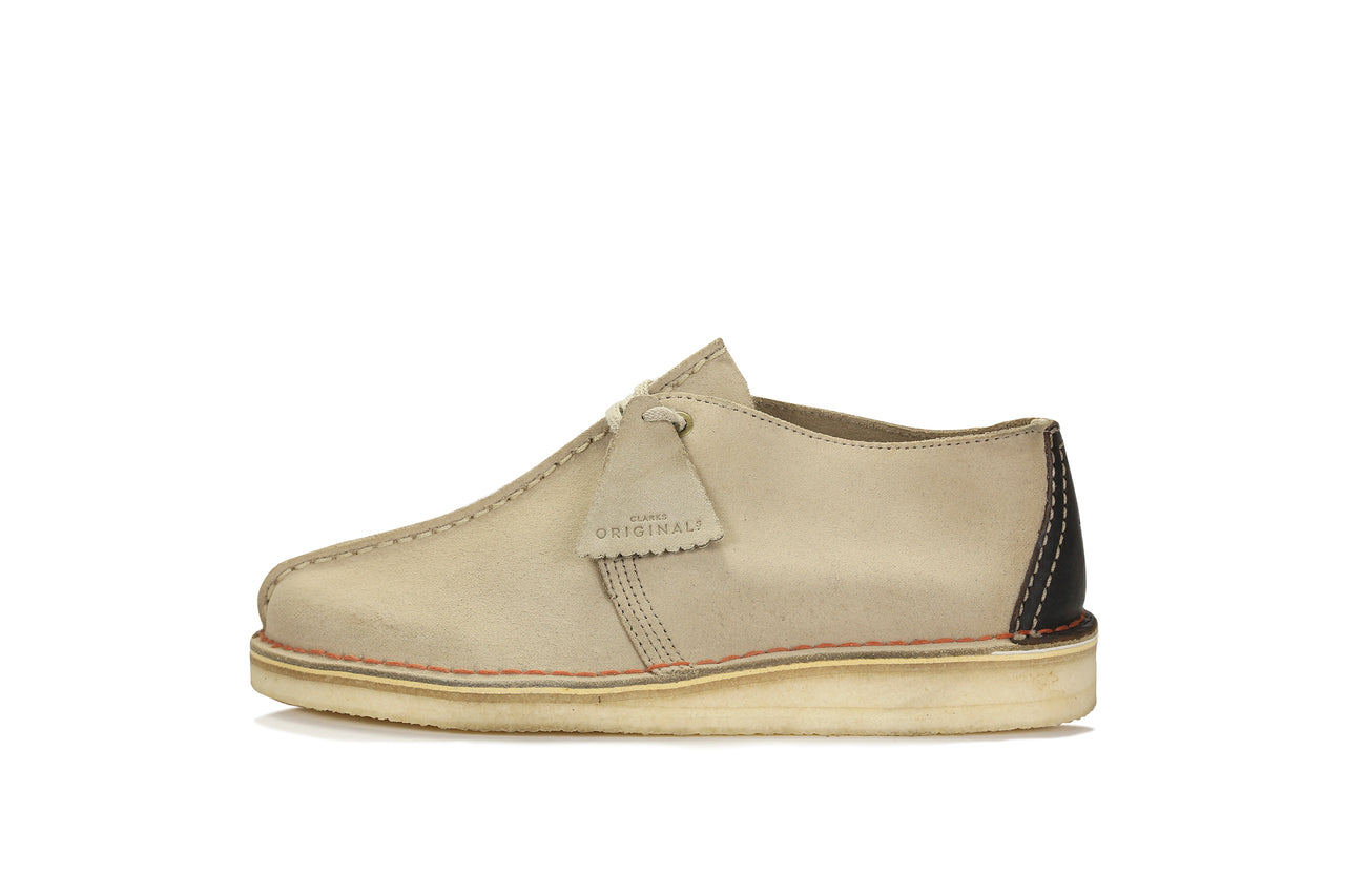 clarks desert trek sand