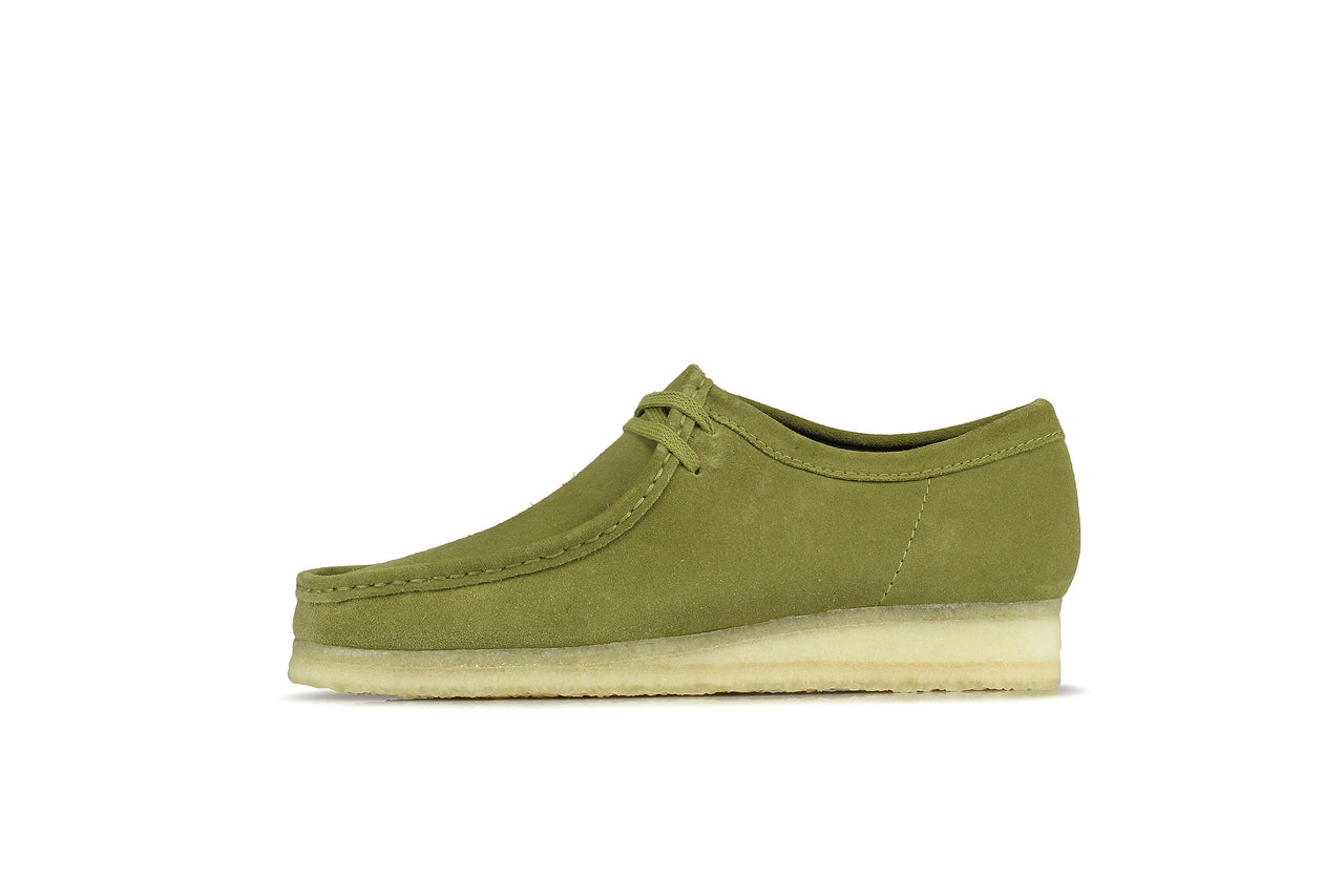 wallabee clarks suede