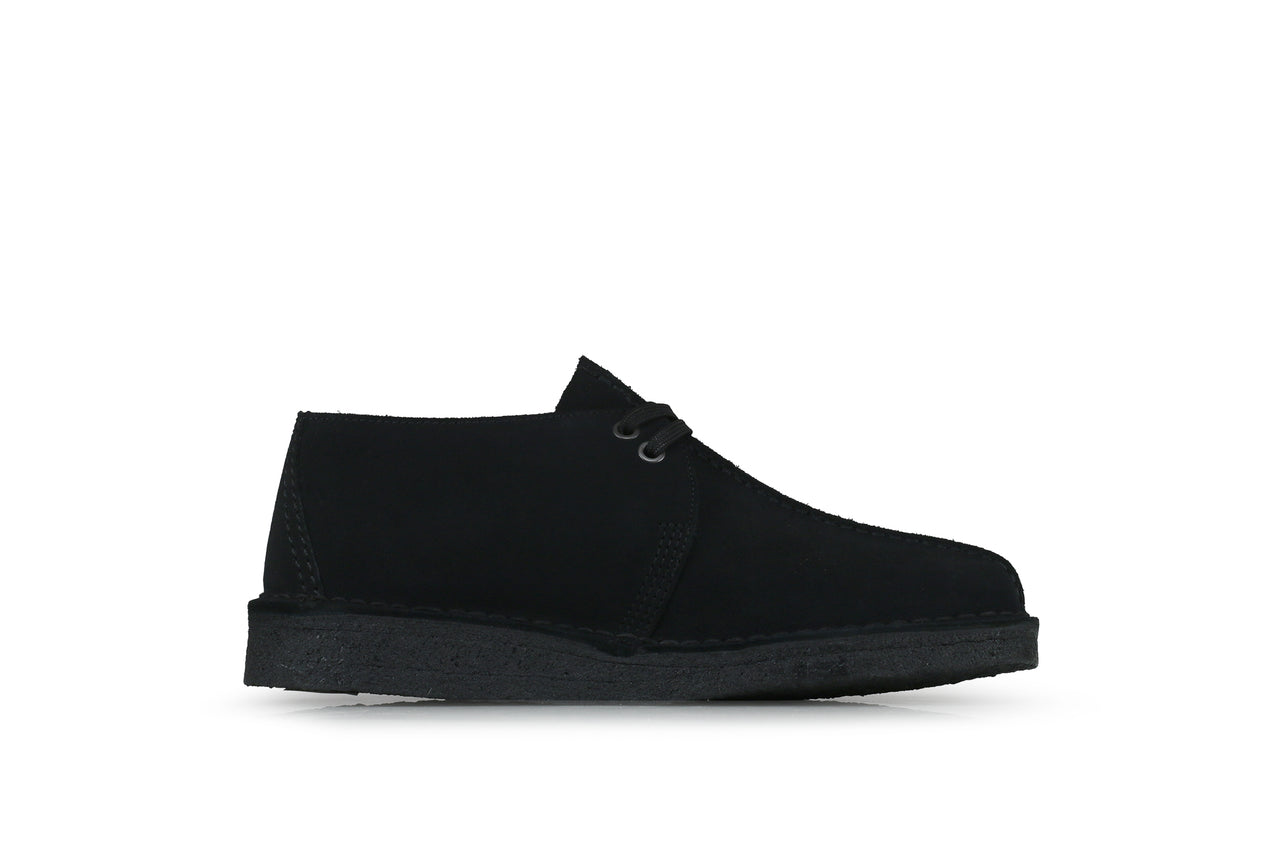 clarks desert trek black