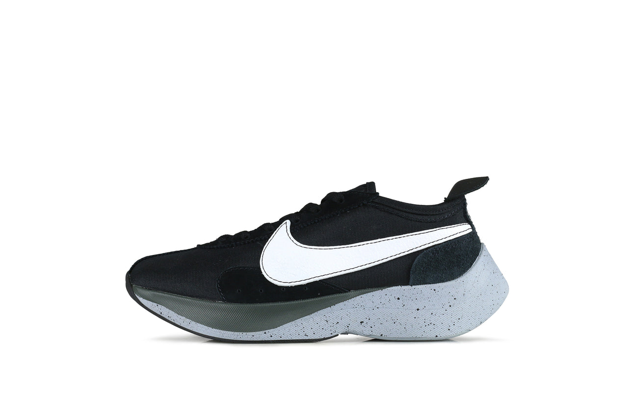 nike moon racer canada