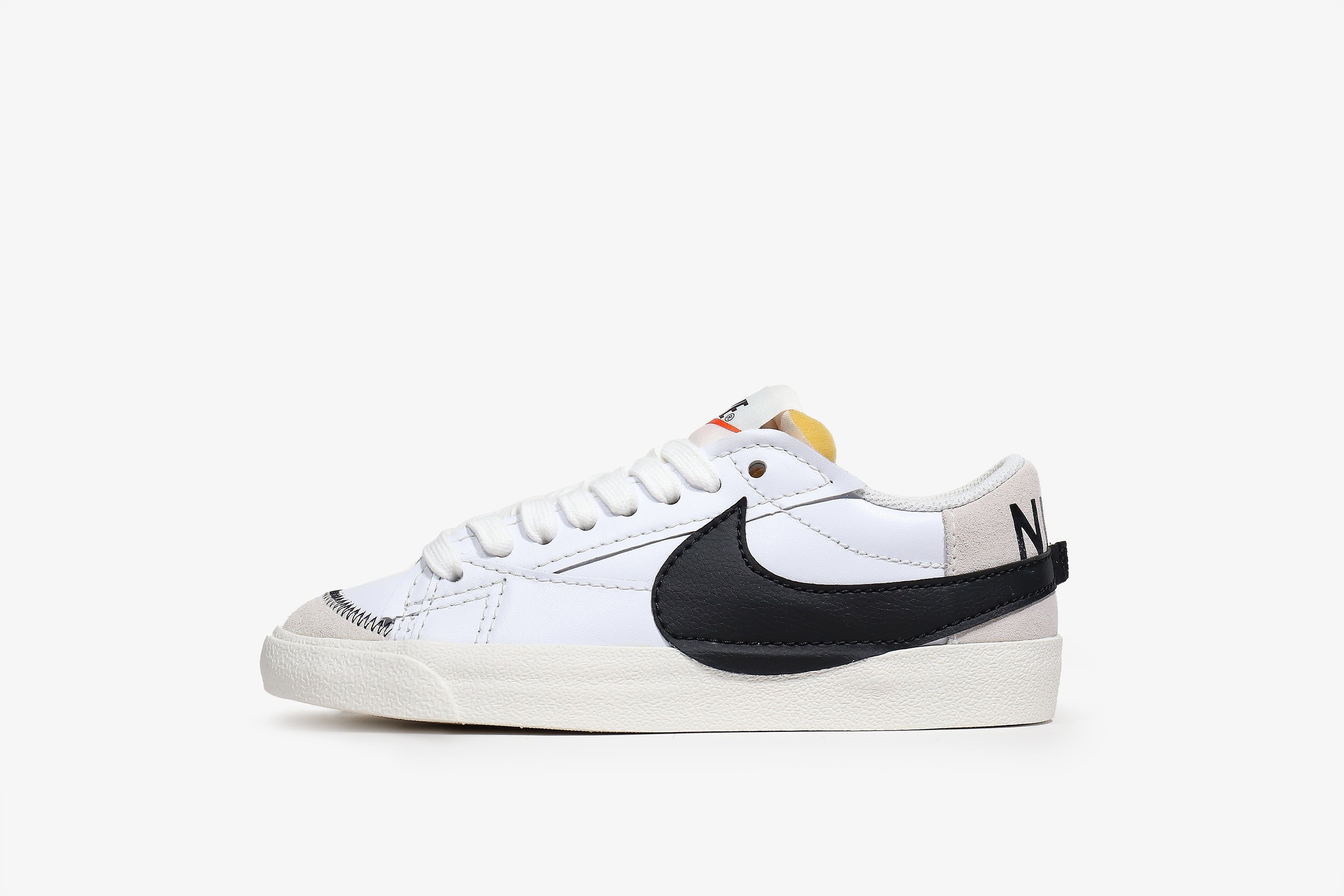 Nike Womens Blazer Low '77 Jumbo