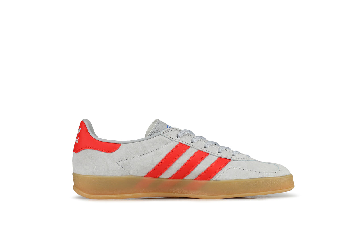 gazelle indoor grey red