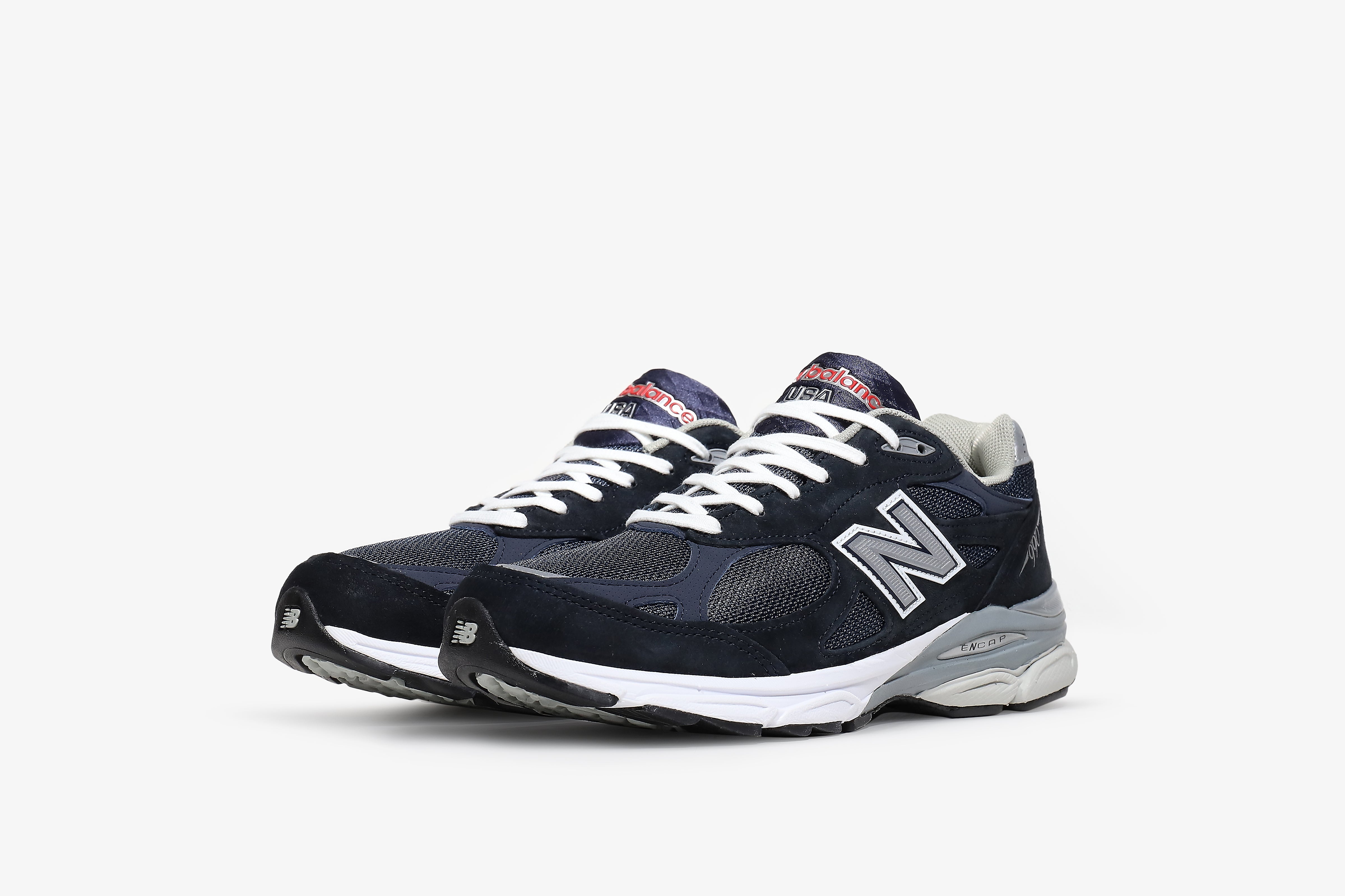 New Balance Men's 57 40 in White Grey Leather