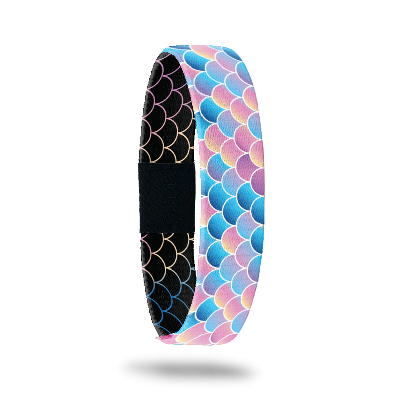 Product photo of outside design of do my best with fish scales of a variety of scales of blue, coral, and purple gradient coloration