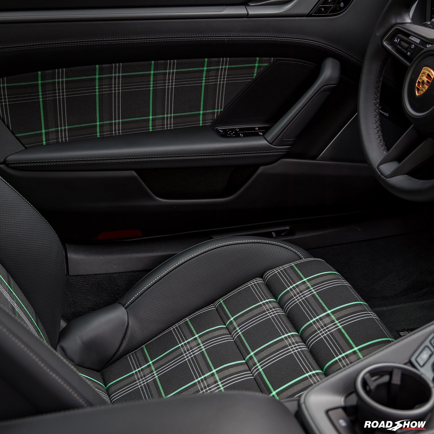 2020 Porsche 911 4s Lizard Green tartan interior