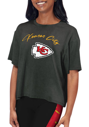 Industry Rag Patrick Mahomes Kansas City Chiefs Women's Black Boyfriend Long Sleeve Player T Shirt, Black, 50 POLY/38 COT/12 RAY, Size S, Rally House