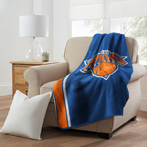 New York Knicks NBA Vintage Woven Tapestry Throw