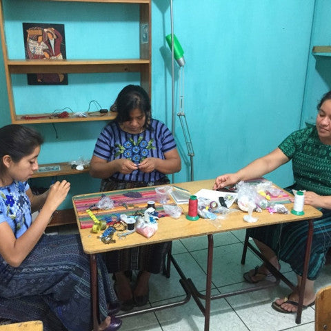 Guatemalan fairtrade bead artisans