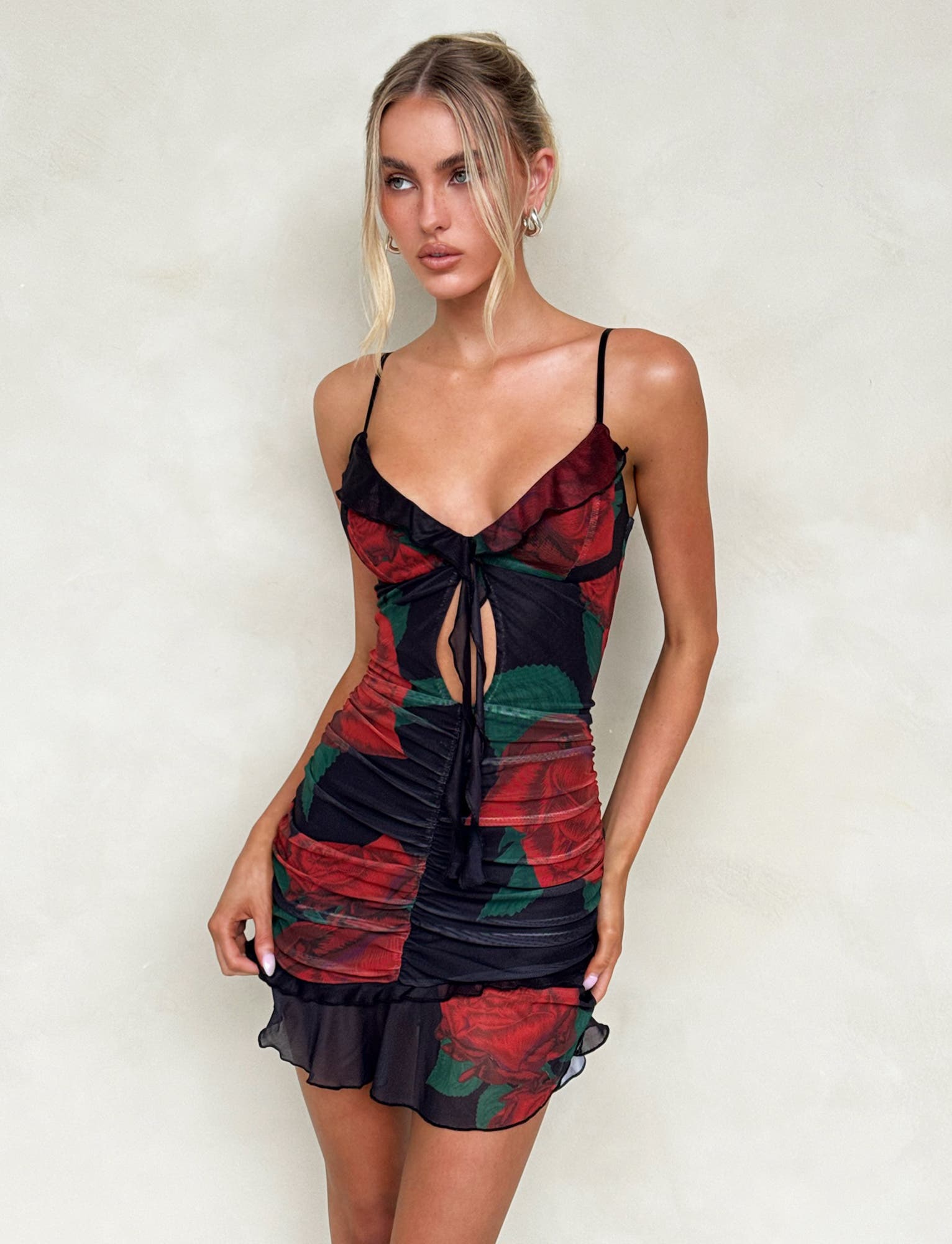 CARLY DRESS - BLACK : MACRO ROSE- RED ROSE