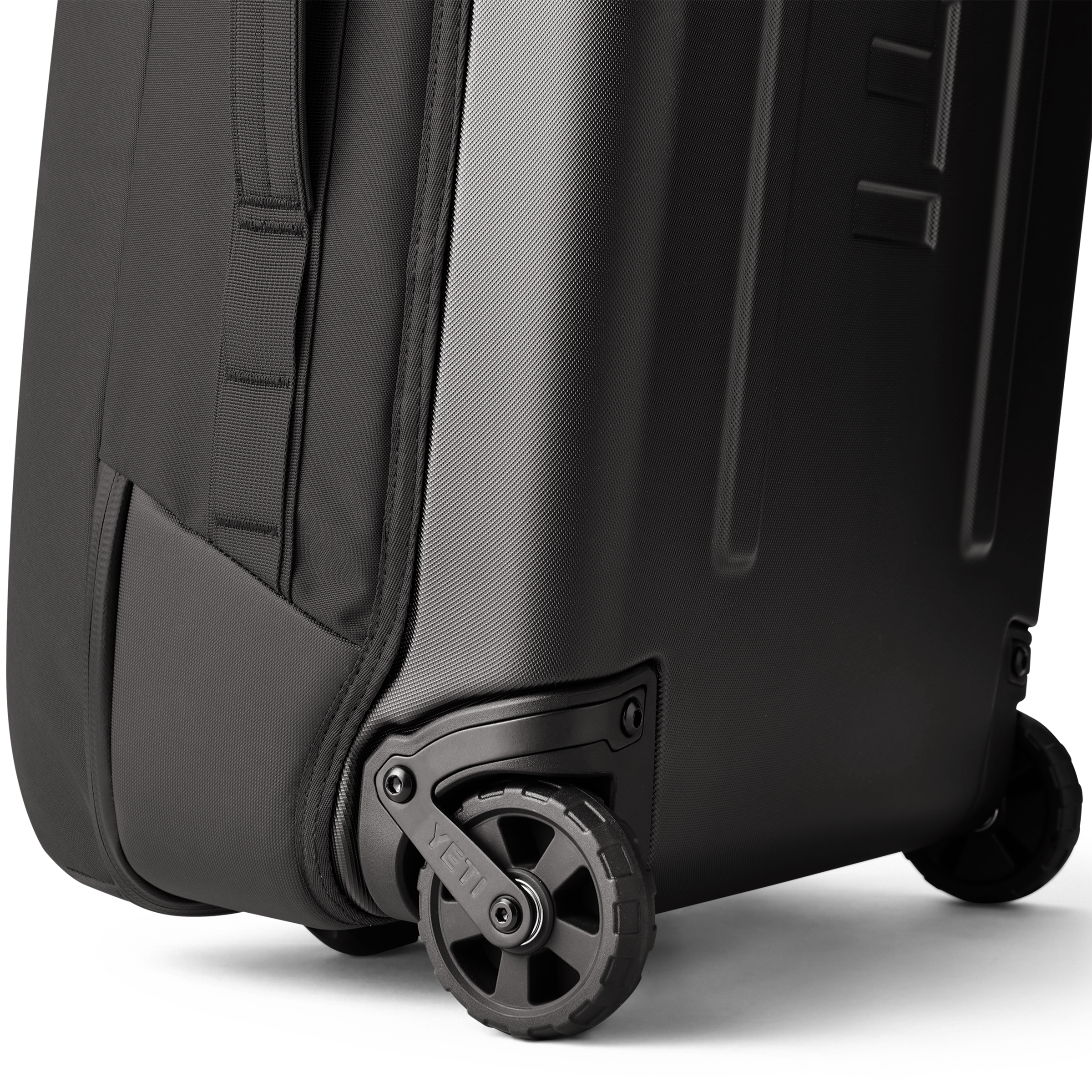 heavy duty luggage with wheels