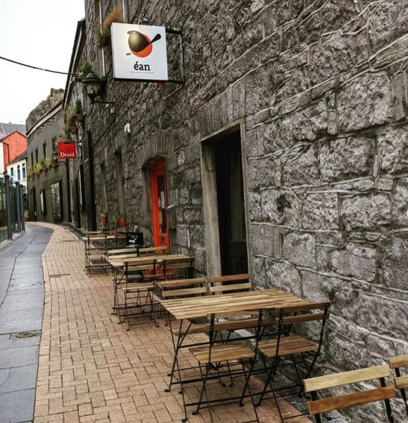 Outdoor seating, best coffee, Ean cafe, Galway City.