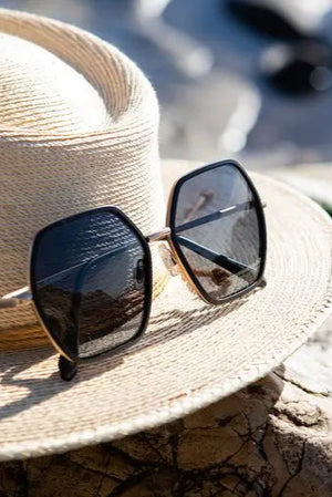 The Addyson Sunnies- Onyx Gold - Poppy Jane