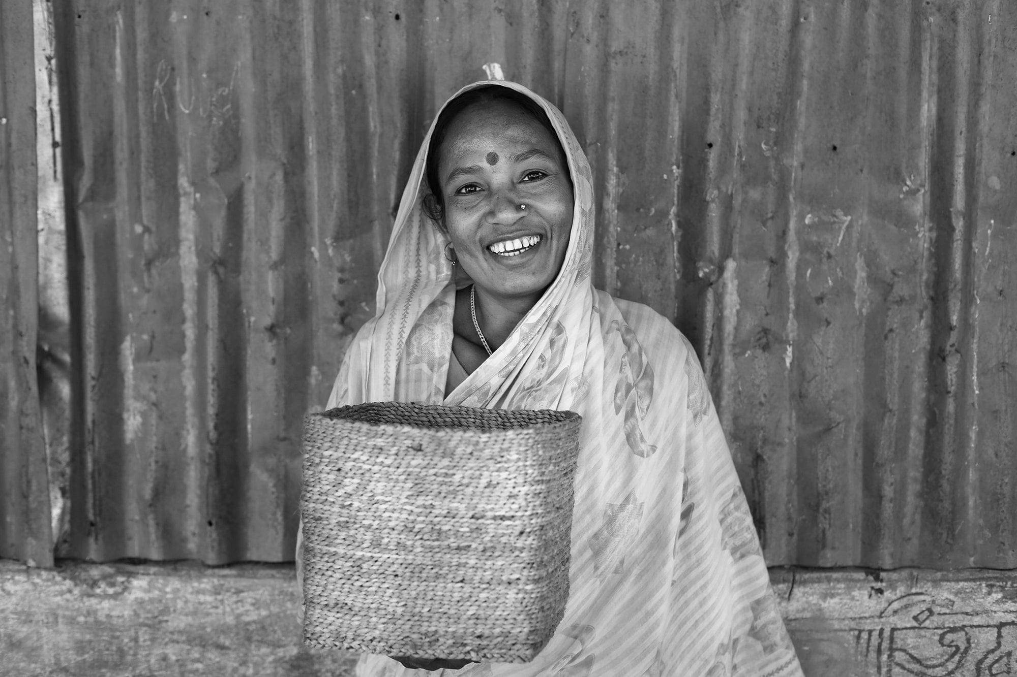 Jute basket artisan