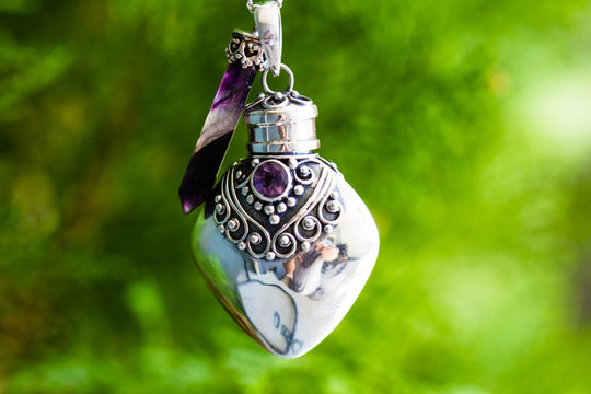 Anavia Ashes Chain Vintage Stainless Steel Cylinder Memorial Jewelry,  Keepsake Urn Necklace Purple Crystal Inlay Cremation Pendant - [Purple  Gemstone] - Walmart.com