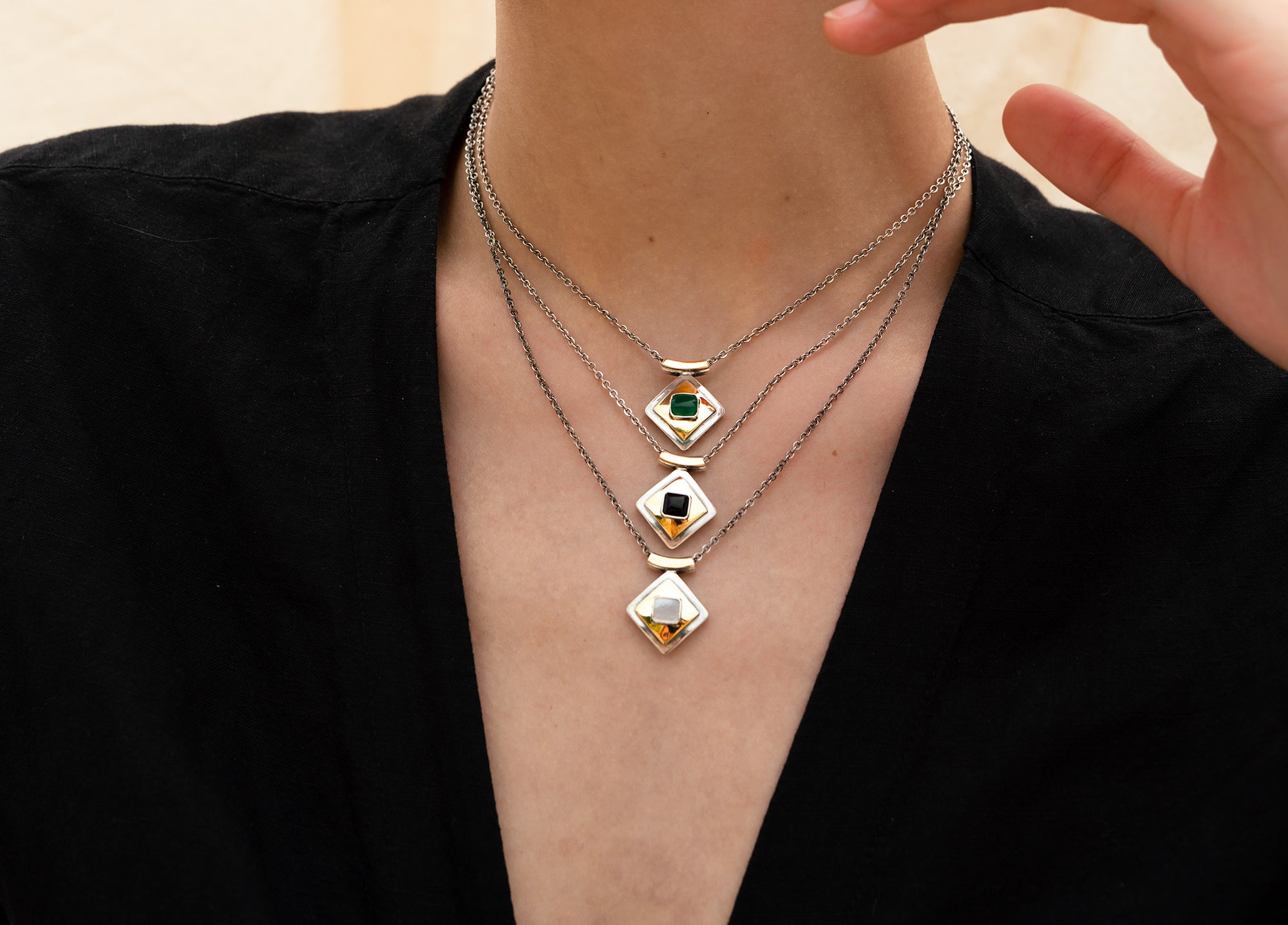 gemstones necklaces