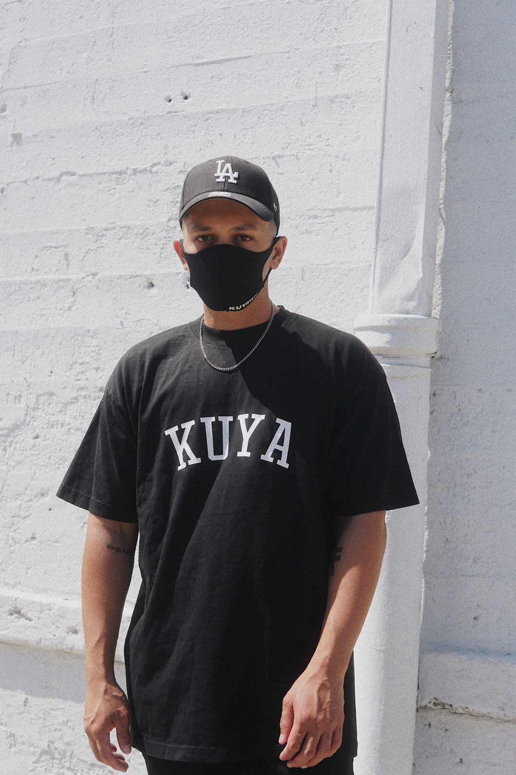 kuyawear university t-shirt black