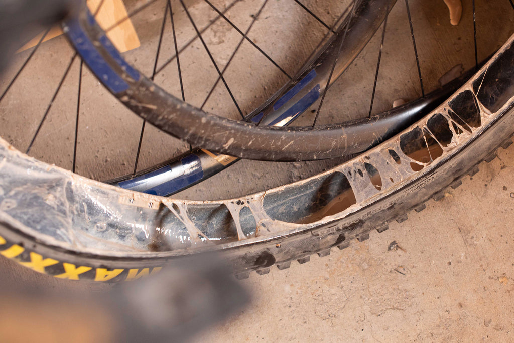 snek cycling tubeless tire maintenance sealant