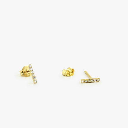 14K Gold Diamond Curved Bar Stud Earrings – FERKOS FJ