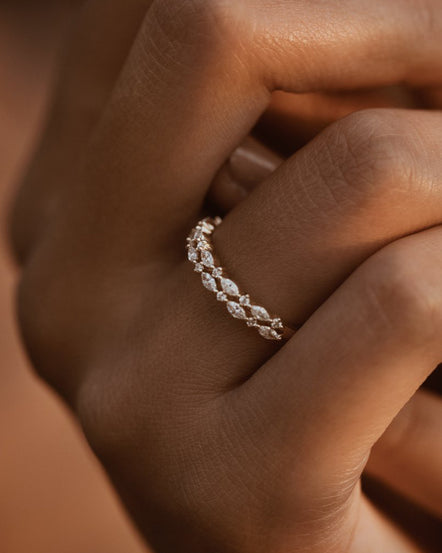Marquise & Round Diamond Engagement Ring Setting – Reis-Nichols Jewelers