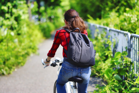 自転車通勤の女性に向け もう迷わない 通勤時の服装のポイントと対策 自転車 通販のゴーゴーサイクリング