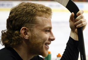 How to Grow the Perfect Hockey Hair (aka Flow) - Hockey Players
