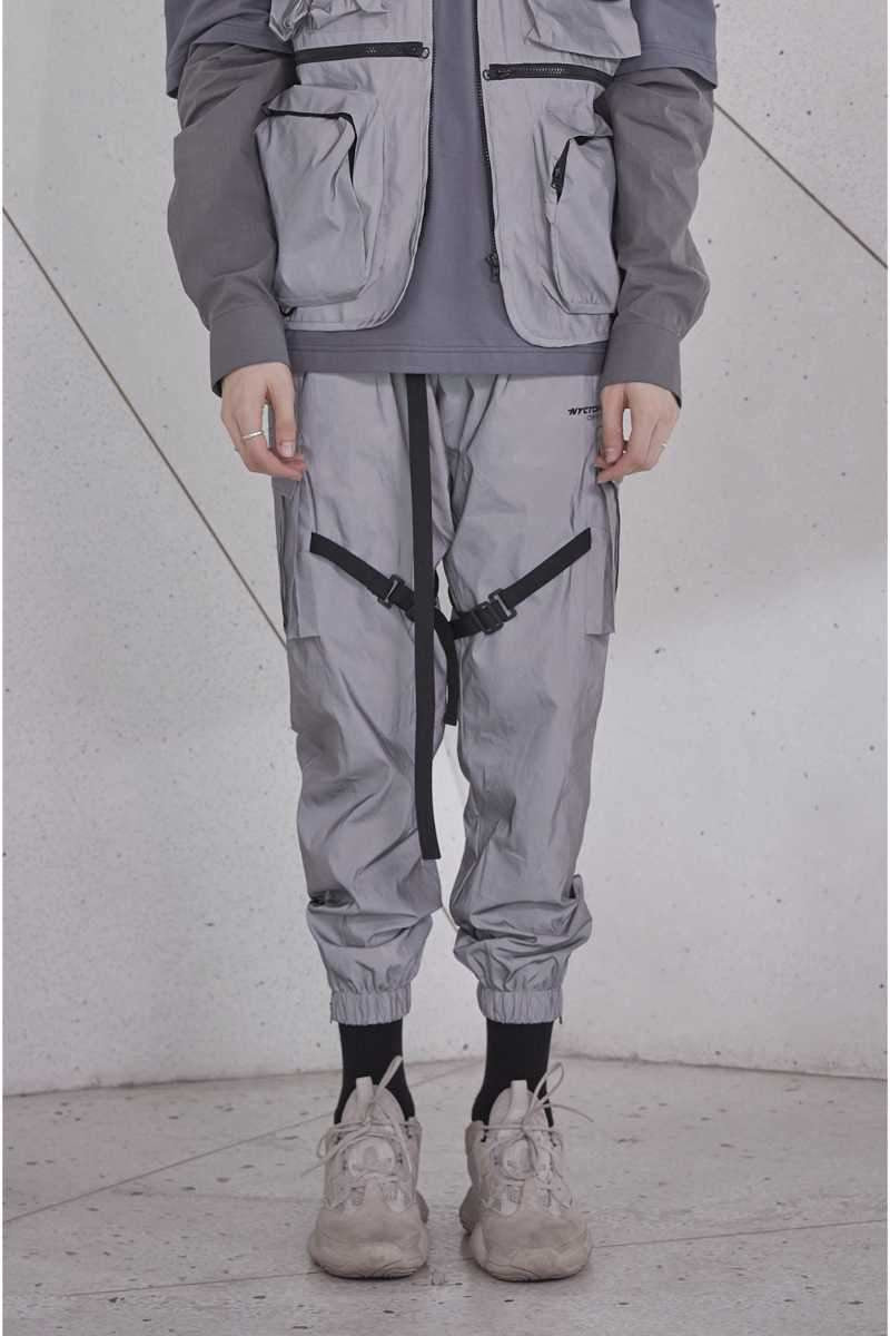 chrrota strapped cargo joggers