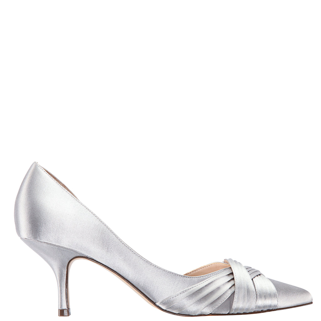 nina blakely evening pumps