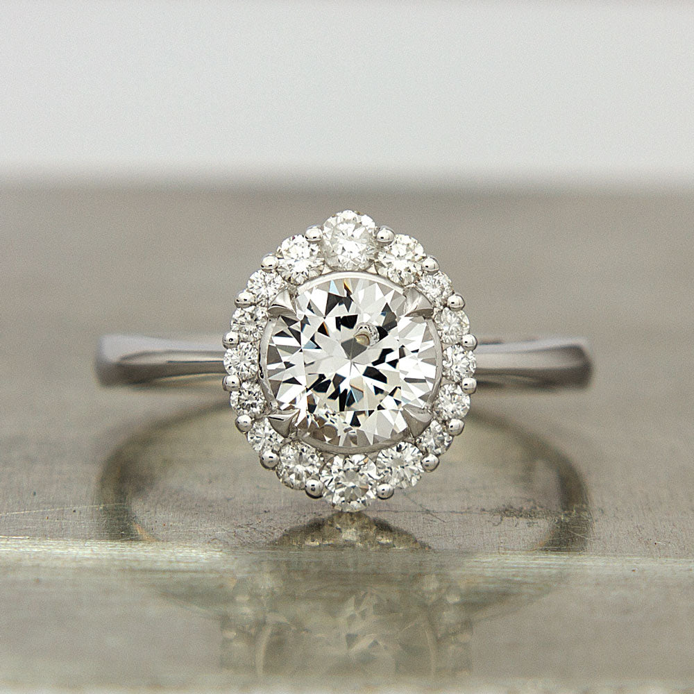 2 carat white sapphire ring