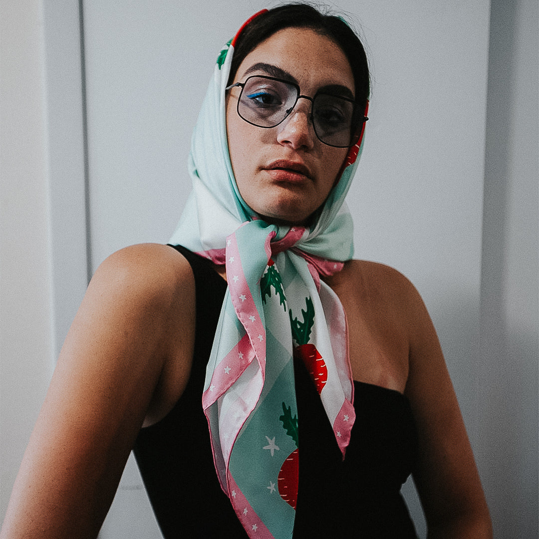 head scarf centinelle 