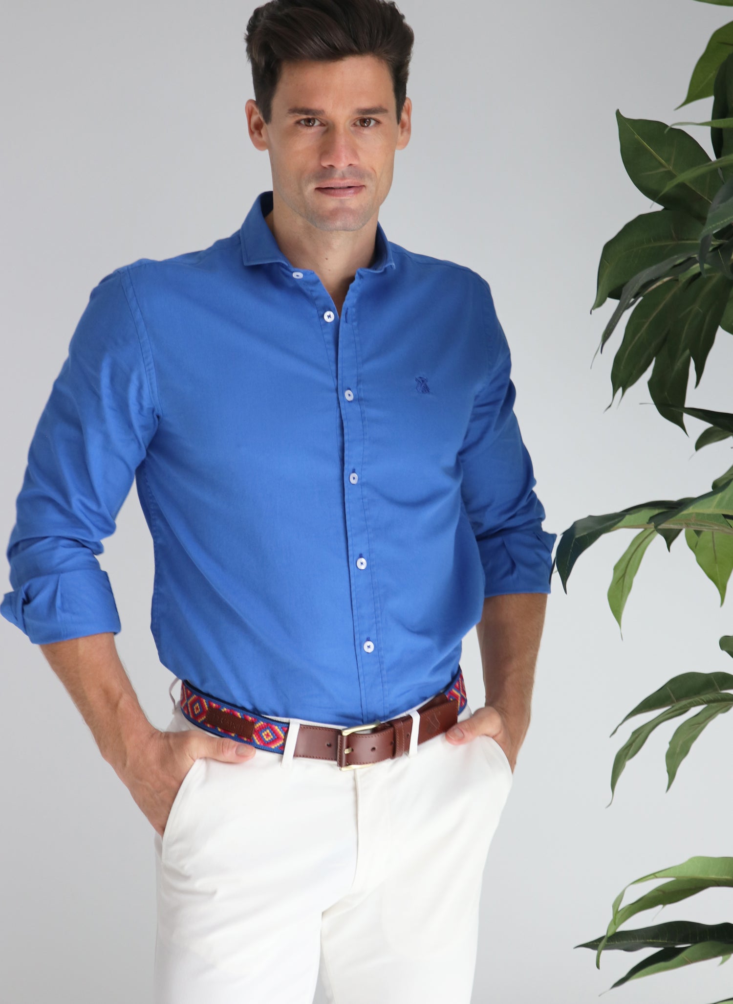 Salida Confundir Vista Camisa Hombre Azulona Tinte en Prenda x Bertín Osborne – El Capote