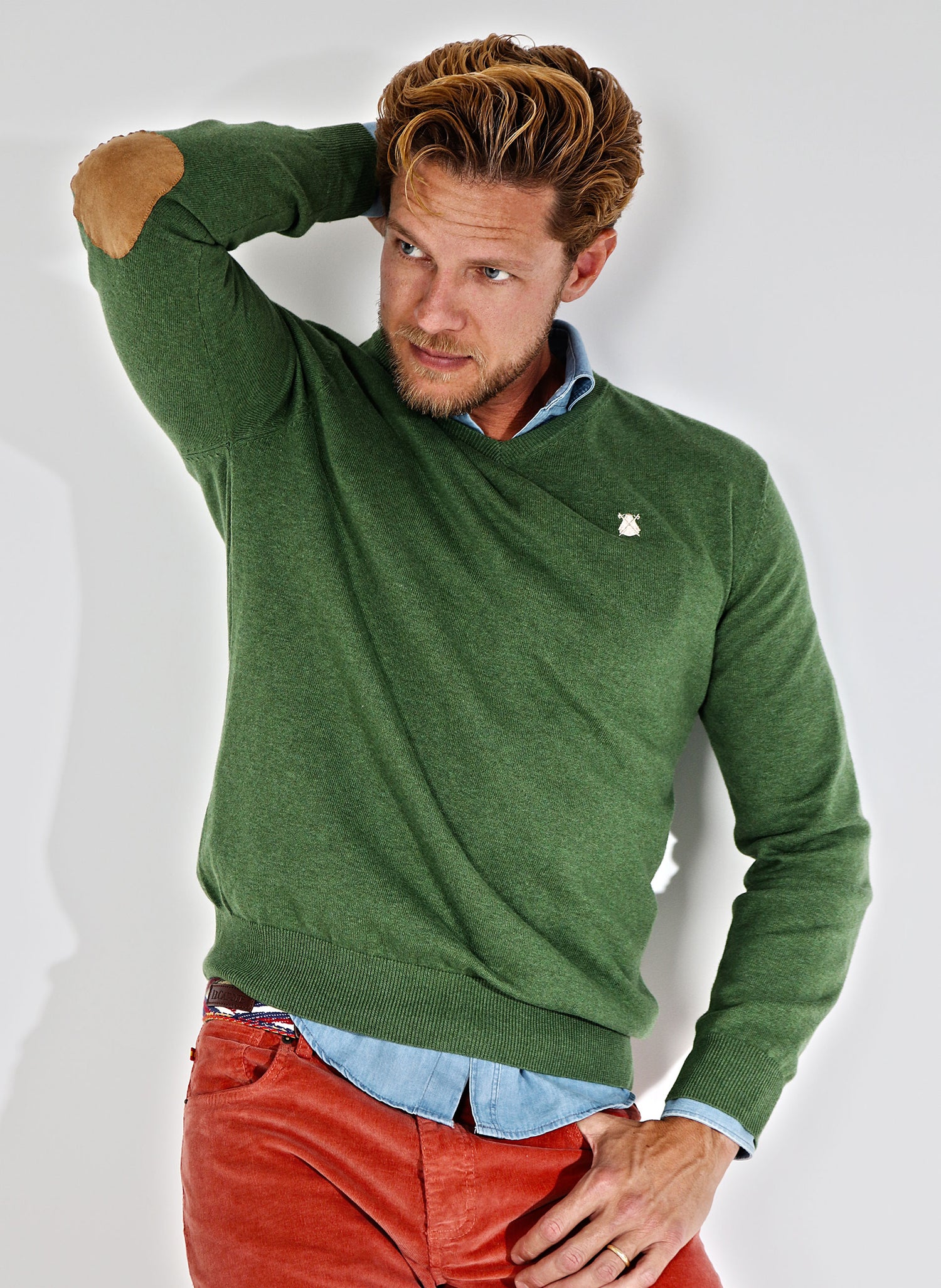 Man Green V-Neck Elbow Patches Sweater – El Capote