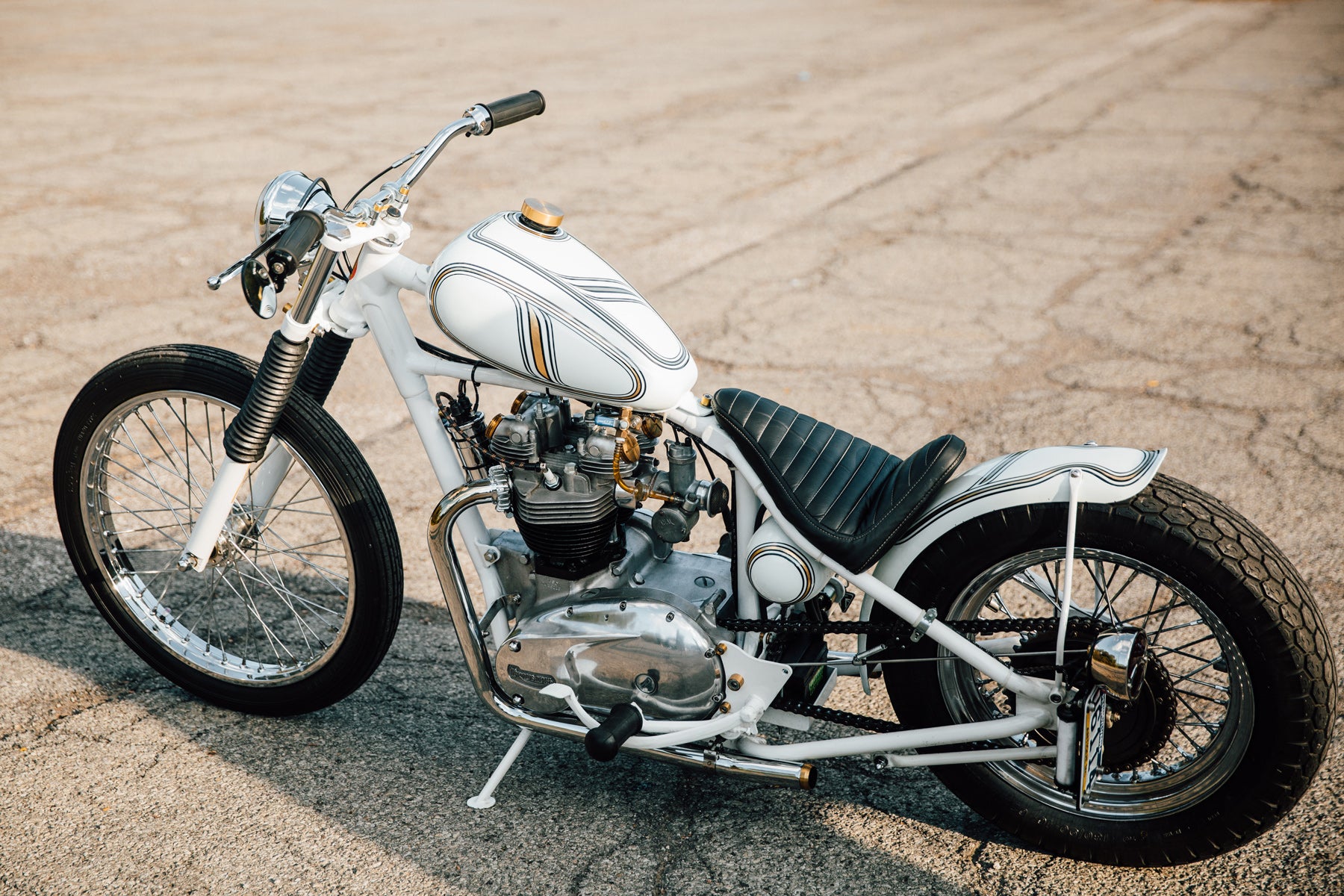 triumph bobber custom