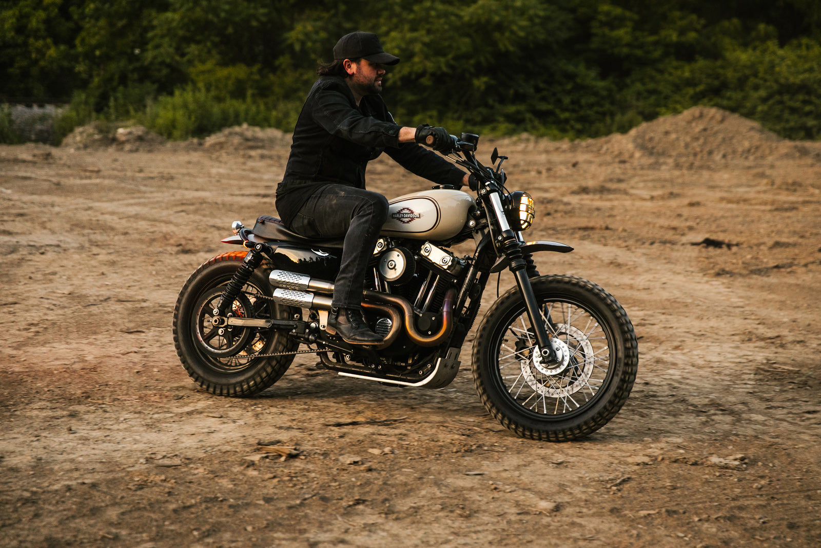 Desert Rat Xl1200 Pittsburgh Moto Pittsburgh S Custom Motorcycle Culture