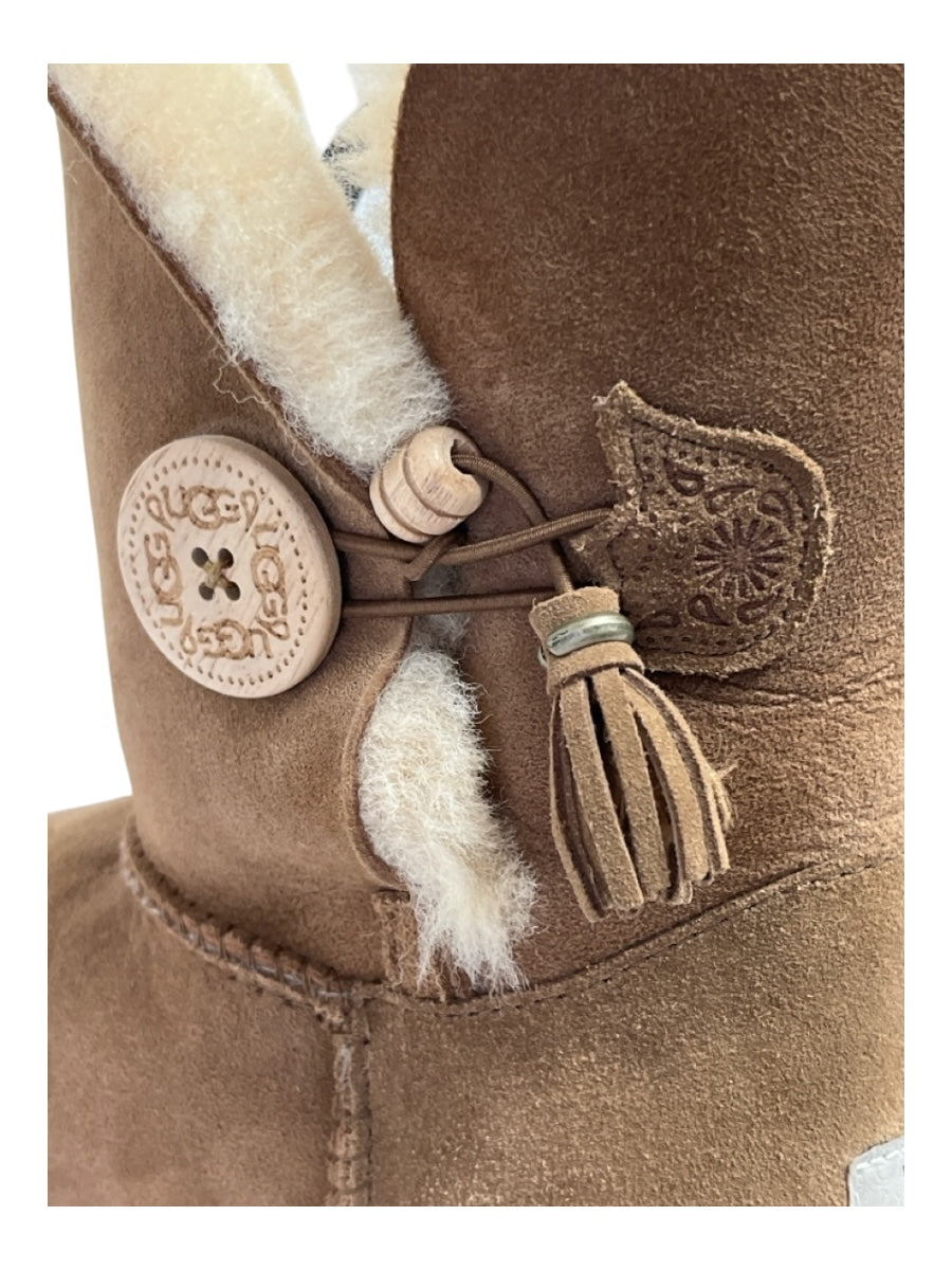 Ugg Shoe Size 9 Carmel Brown Suede Shearling Solid Tassel Detail bootie Boots