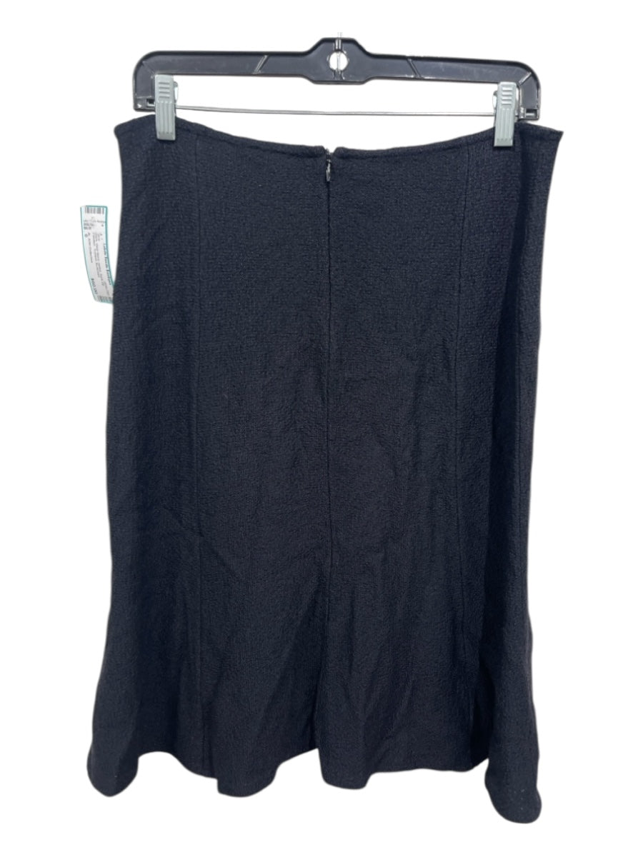St. John Collection Size 6 Black Wool Blend darted Back Zip Paneled Skirt