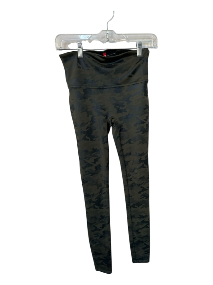 Spanx Size M Green & Black Coated Camo Athletic Leggings
