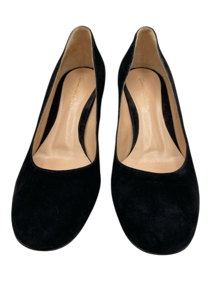 Gianvito Rossi Shoe Size 38 Black Suede round Block Heel Pumps