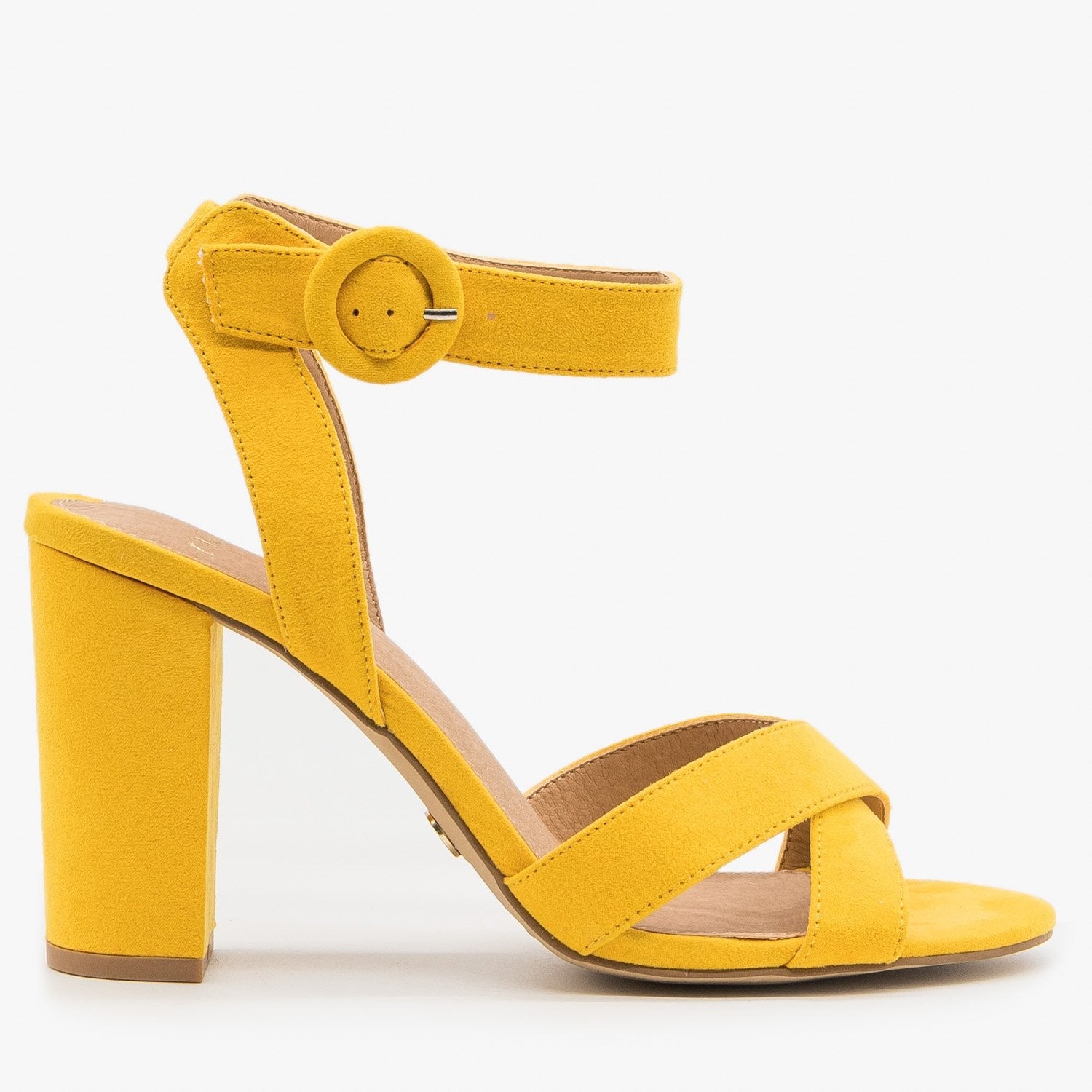 heels with yellow in them