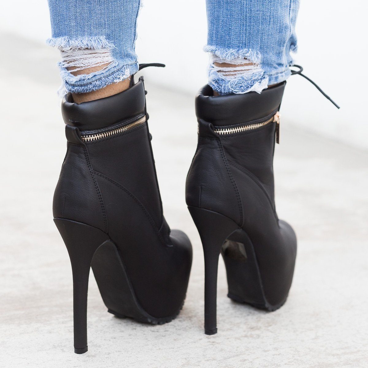 Edgy Lace-Up Platform Ankle Boots Bella 