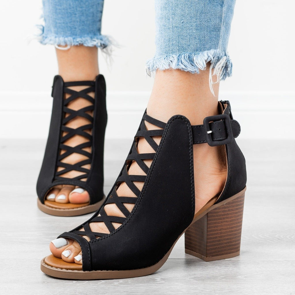 Sassy Criss Cross Fashion Heels Soda 