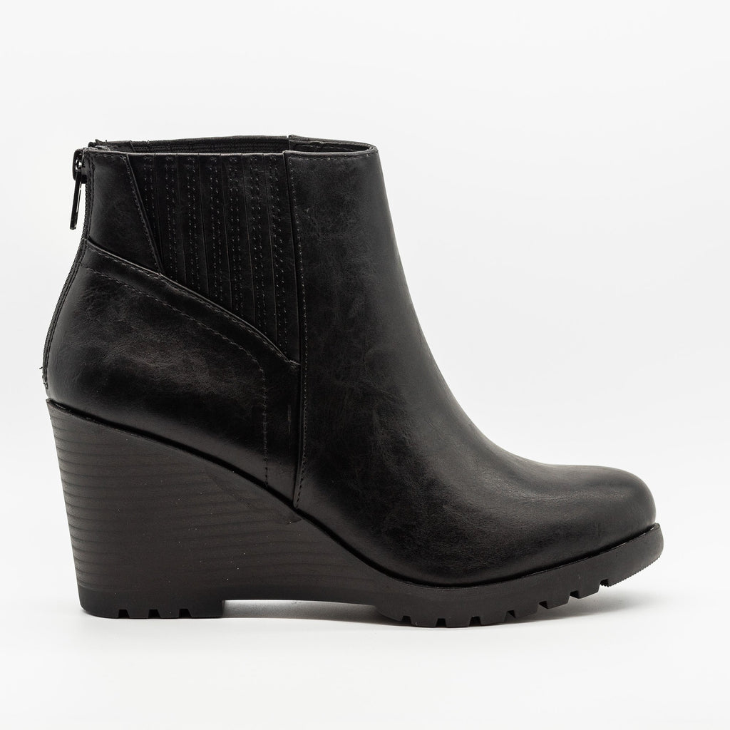 Sleek Bootie Wedges - Soda Shoes Pesto-S | Shoetopia