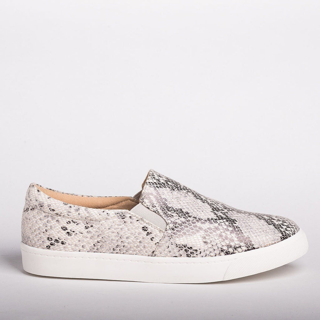 soda cheetah slip on shoes