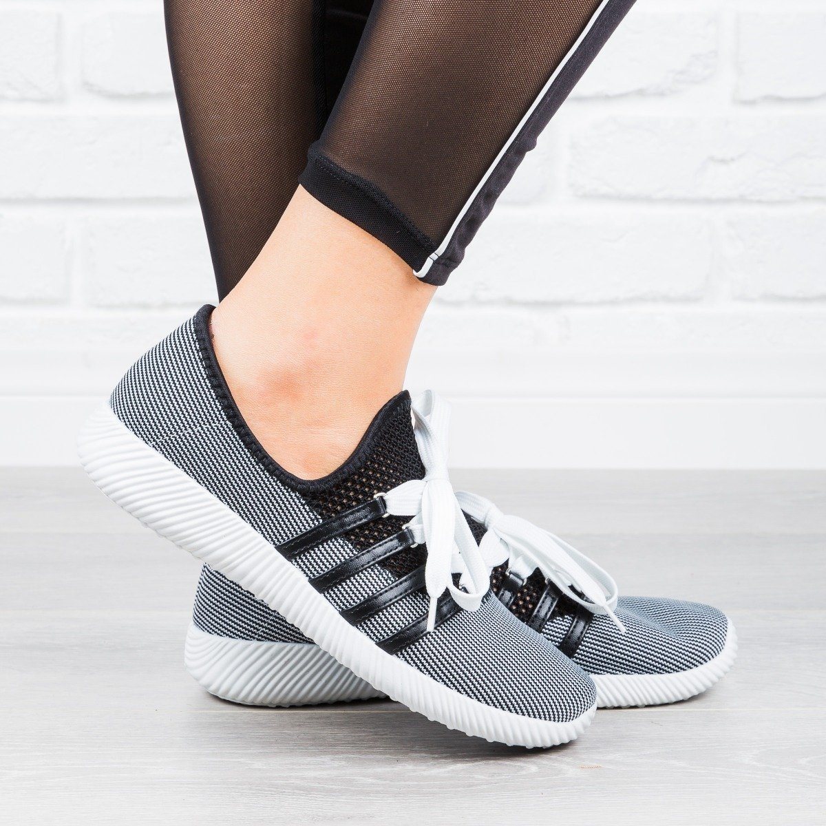 nacara lace up sneaker